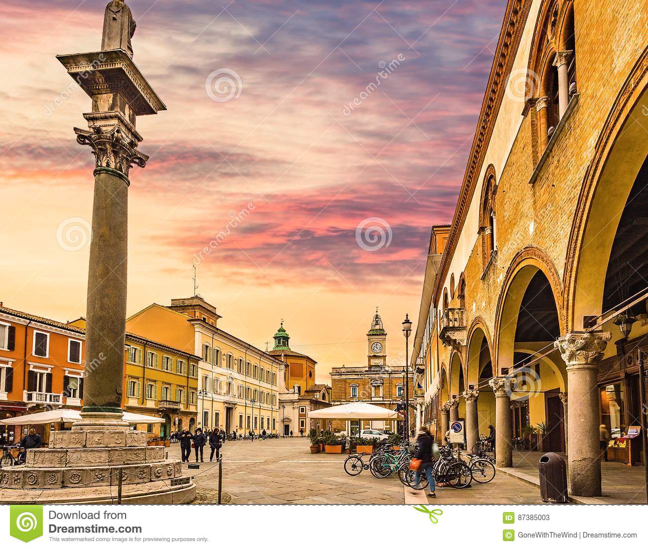 Memnon  Christmas ΘΕΟΦΑΝΕΙΑ ΣΤΗΝ ΜΕΣΑΙΩΝΙΚΗ ΙΤΑΛΙΑ  ΡΑΒΕΝΝΑ &  ΟΥΡΜΠΙΝΟ ΣΕ 6 ΗΜΕΡΕΣ