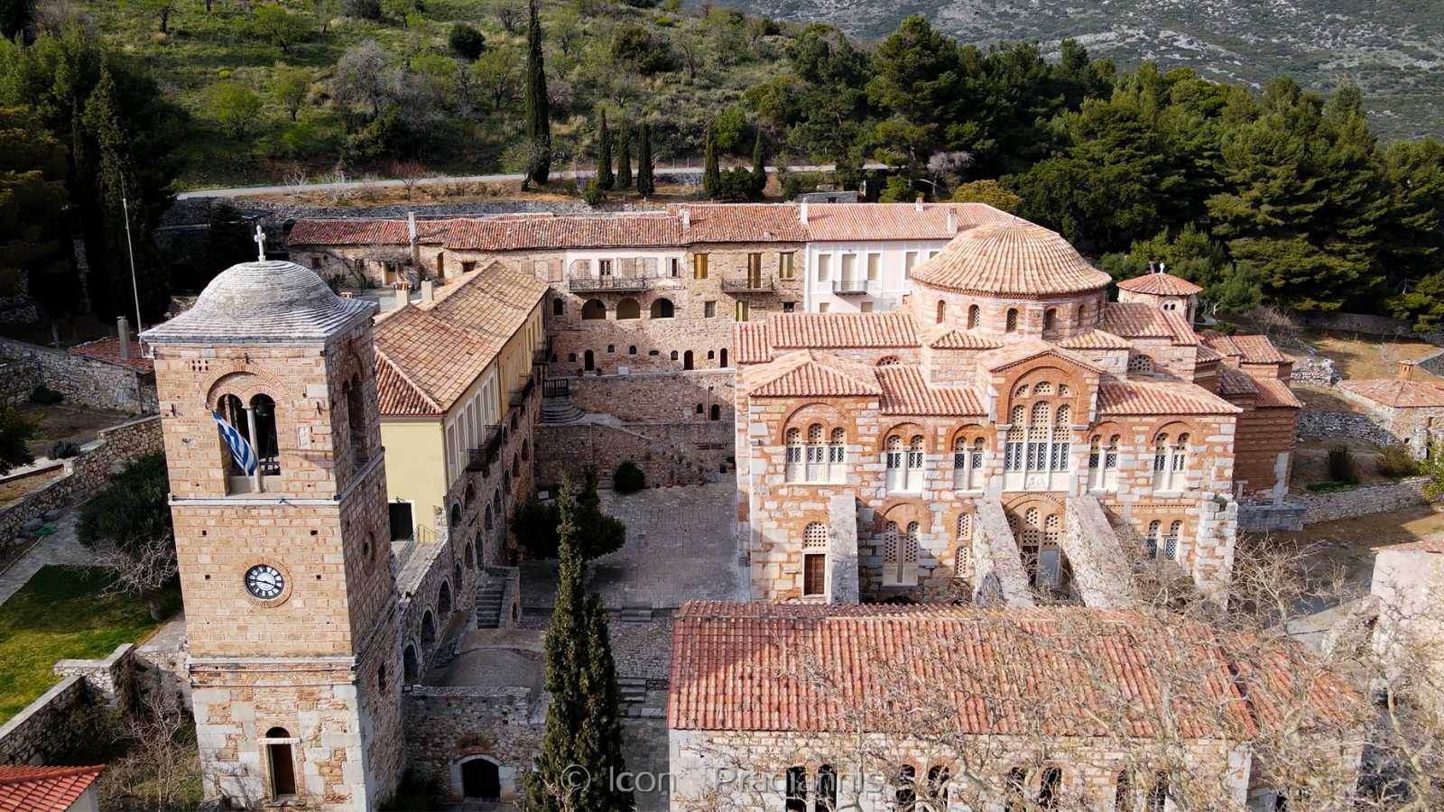 ΜΟΝΗ ΟΣΙΟΥ ΛΟΥΚΑ  ( ΜΝΗΜΕΙΟ UNESCO )