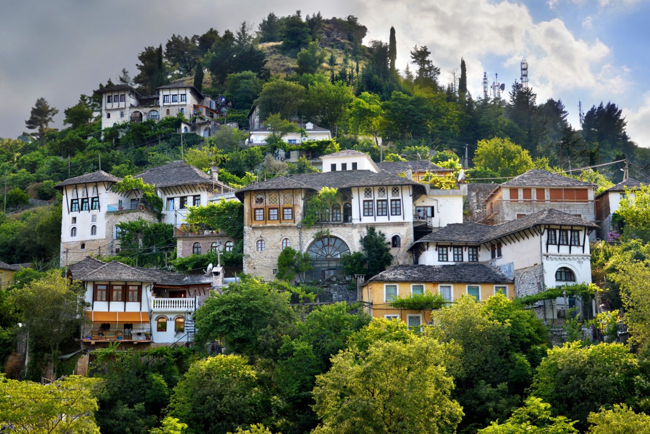 ΣΤΑ ΒΟΥΝΑ ΠΟΥ ΓΡΑΦΤΗΚΕ ΤΟ ΕΠΟΣ ΤΟΥ ΄40 