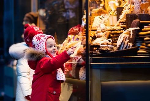 ΧΡΙΣΤΟΥΓΕΝΝΙΑΤΙΚΕΣ ΑΓΟΡΕΣ  ΣΤΗΝ ΑΘΗΝΑ ΤΟΥ ΙΖΑΡ