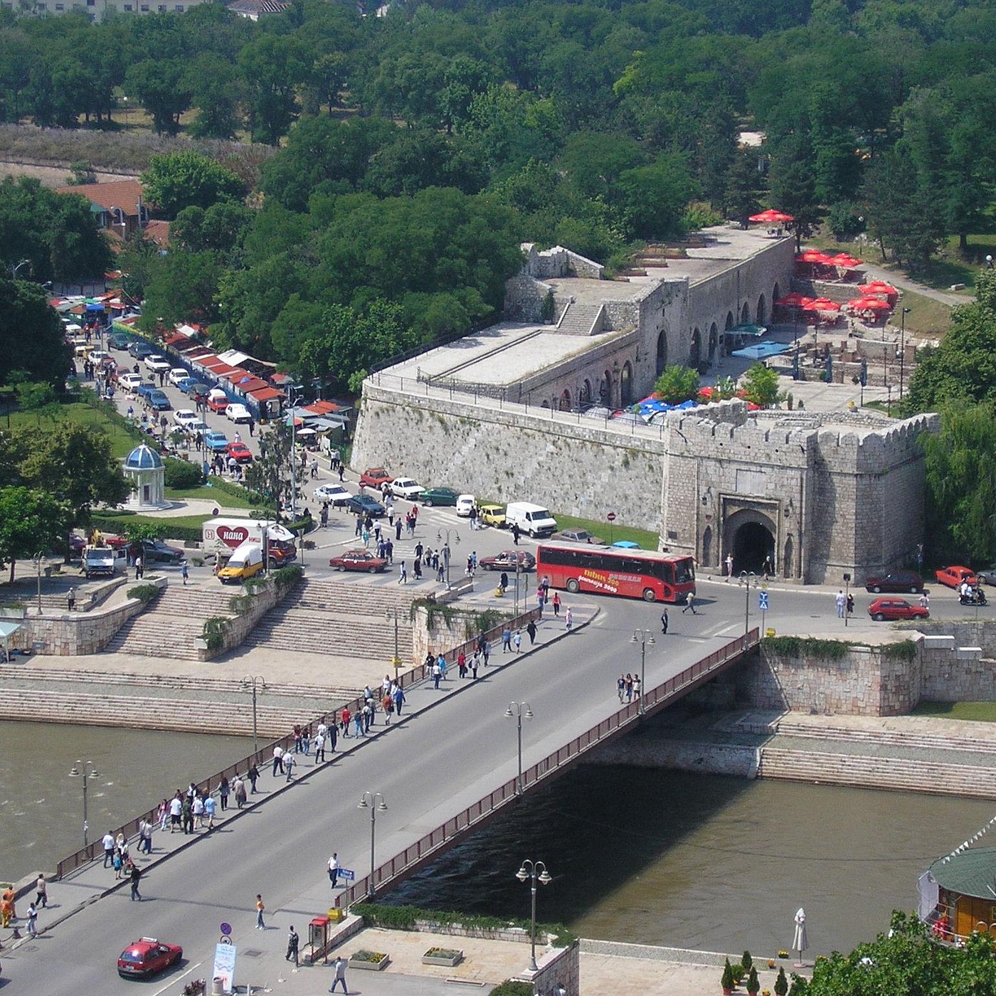 ΣΕΡΒΙΑ-ΣΥΝΑΝΤΗΣΗ ΧΑΛΚΙΝΩΝ ΣΤΗΝ ΓΚΟΥΤΣΑ