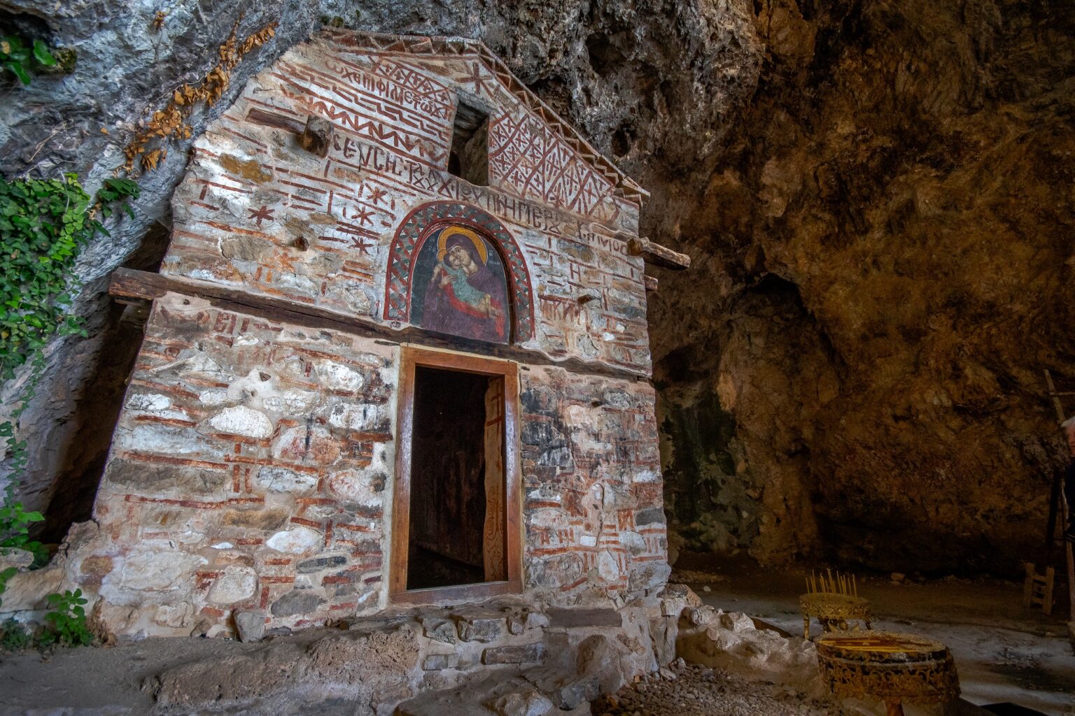 Memnon Christmas ΘΕΟΦΑΝΕΙΑ ΣΕ ΚΑΣΤΟΡΙΑ-ΠΡΕΣΠΕΣ-ΡΑΓΚΟΥΤΣΑΡΙΑ