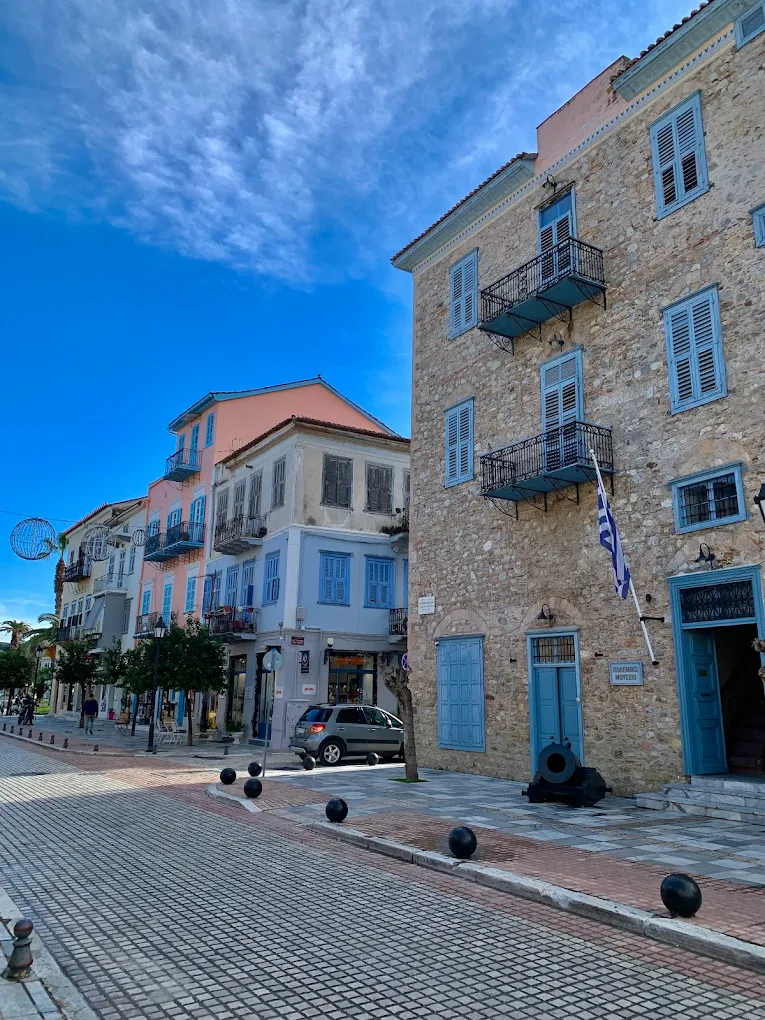 ΝΑΥΠΛΙΟ - ΣΤΑ ΒΗΜΑΤΑ ΤΟΥ ΚΑΠΟΔΙΣΤΡΙΑ