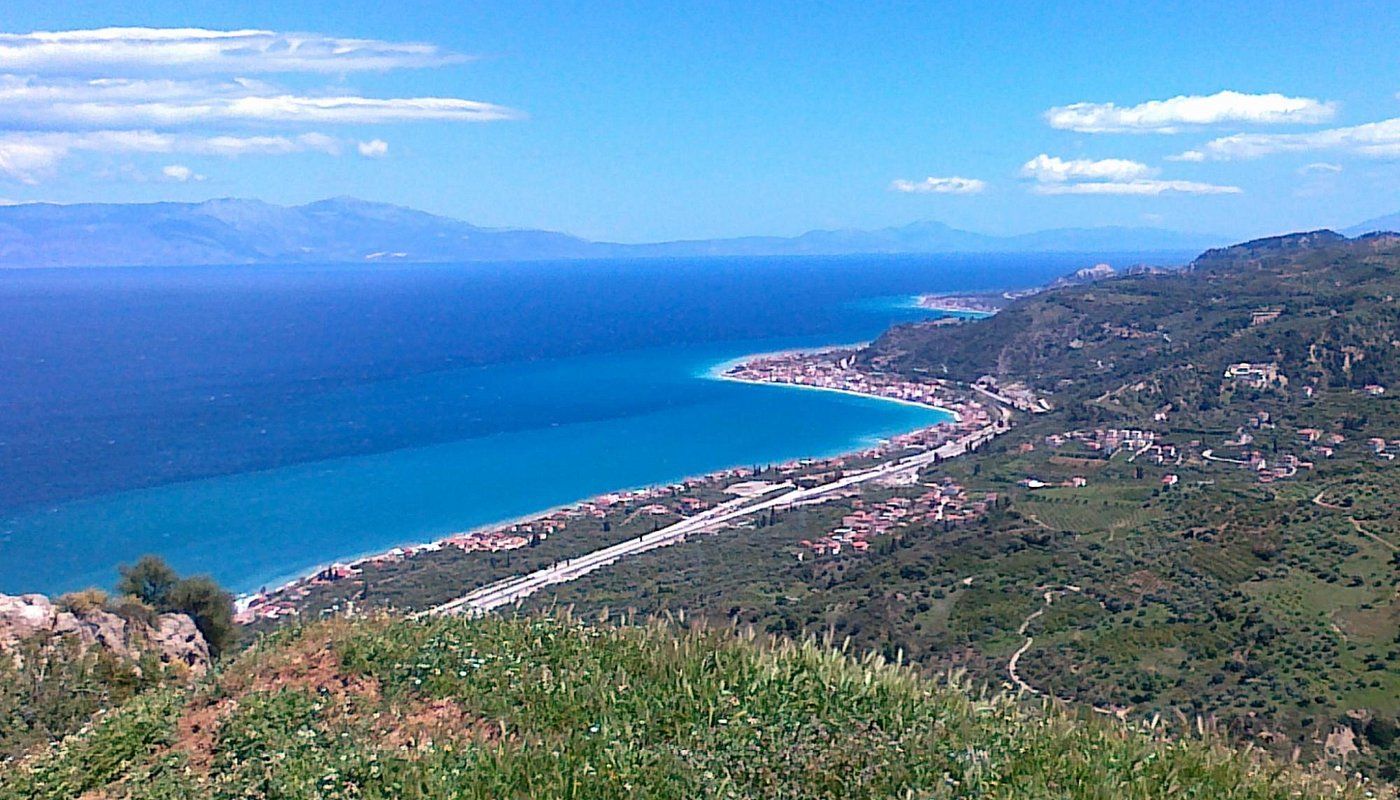 ΜΑΙΟΣ ΣΤΗΝ ΑΙΓΕΙΡΑ ΚΑΙ ΤΟ AREA SYNEST