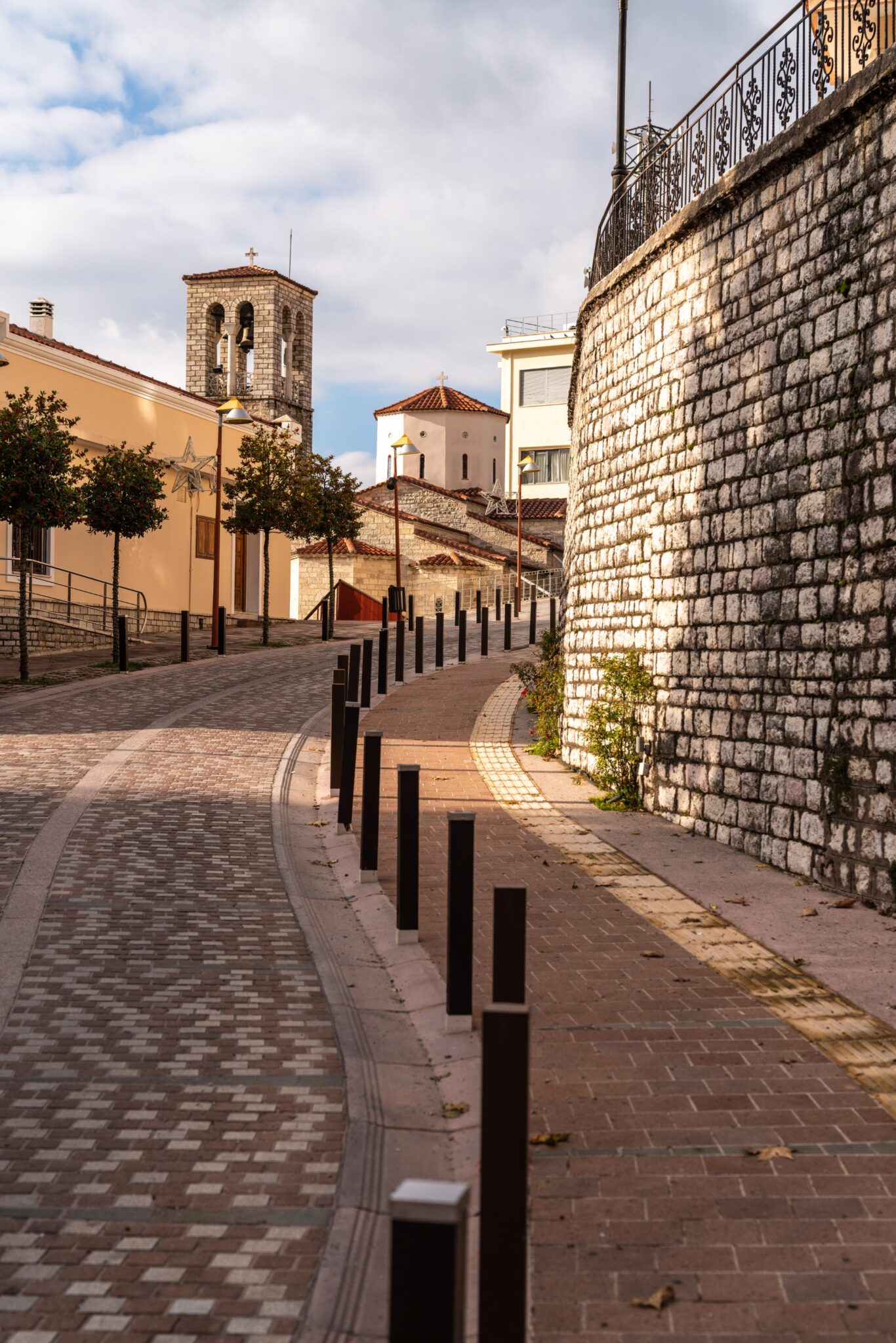 ΚΑΡΠΕΝΗΣΙ-ΑΝΑΚΑΛΥΠΤΟΝΤΑΣ ΤΗΝ ΚΑΡΔΙΑ ΤΗΣ ΕΥΡΥΤΑΝΙΑΣ