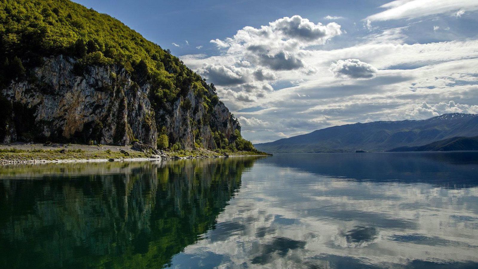 Memnon Christmas ΘΕΟΦΑΝΕΙΑ ΣΕ ΚΑΣΤΟΡΙΑ-ΠΡΕΣΠΕΣ-ΡΑΓΚΟΥΤΣΑΡΙΑ