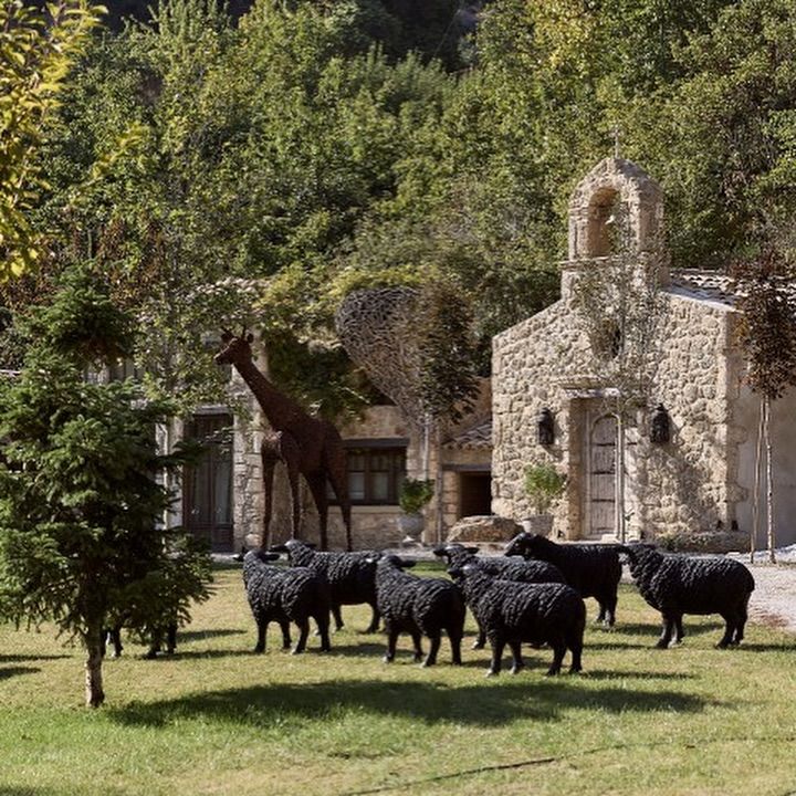 ΜΑΙΟΣ ΣΤΗΝ ΑΙΓΕΙΡΑ ΚΑΙ ΤΟ AREA SYNEST